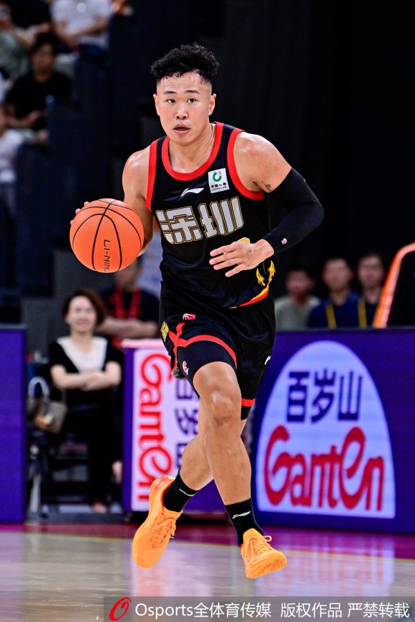 配资股票 没能站出来！贺希宁14中5仅拿12分2板3助1断 4次犯规